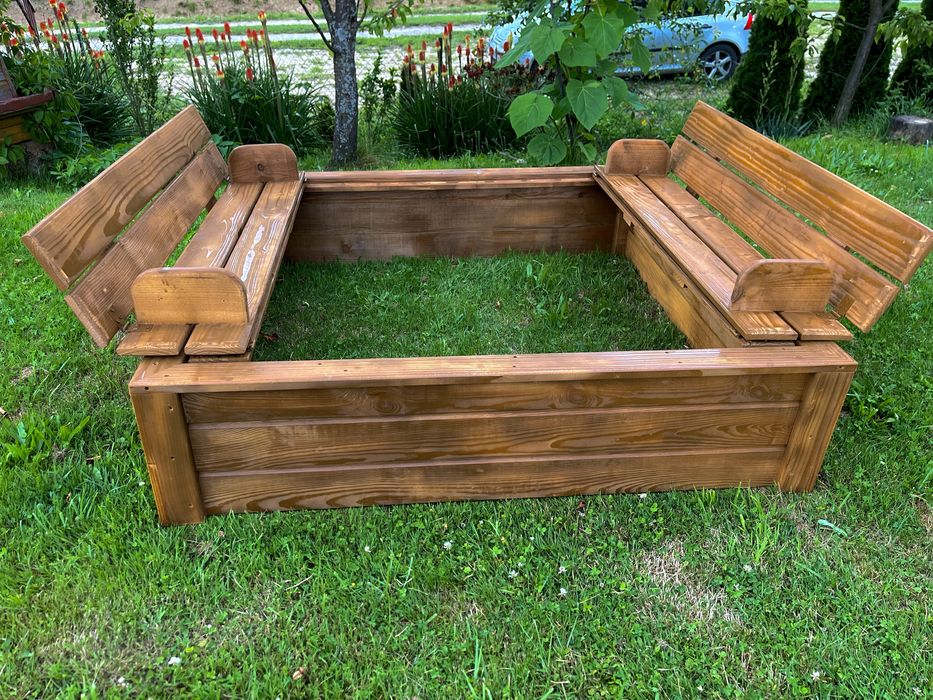 Piaskownica drewniana dla dzieci 150x150x35