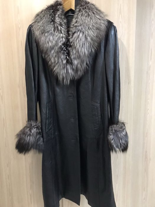 Пальто з натуральної шкіри, з натуральним хутром