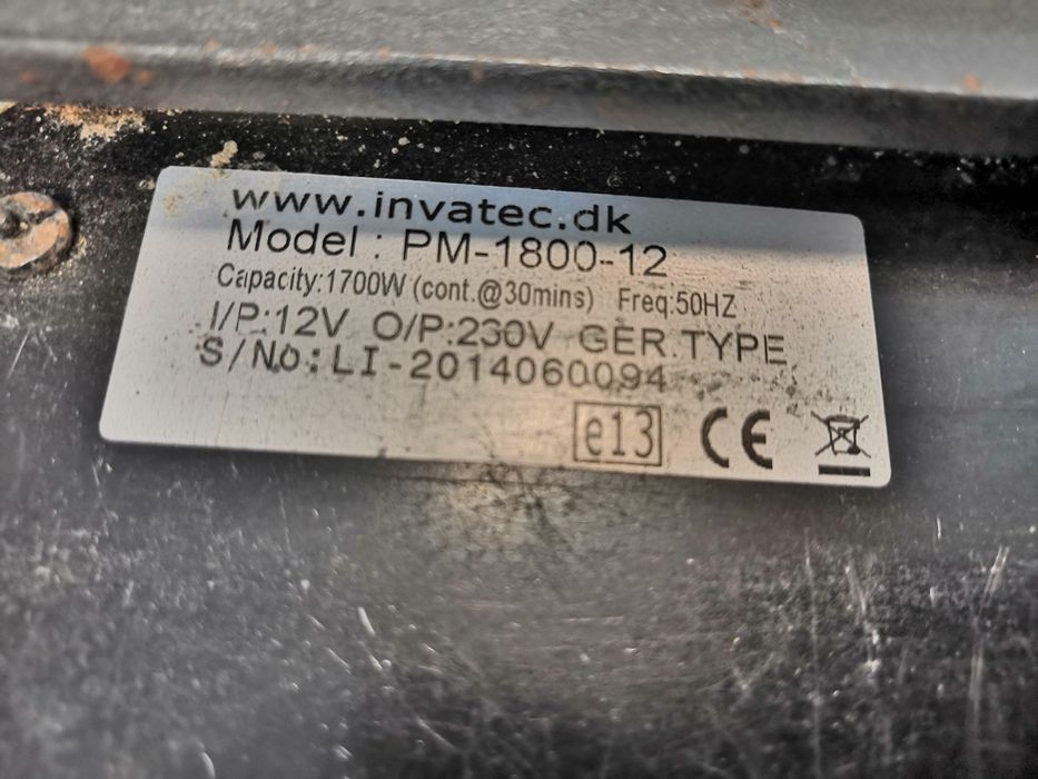 Przetwornica samochodowa Invatec PM - 1800. -  12 1700W12V 230V