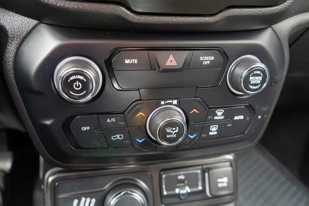 Jeep Renegade      2020