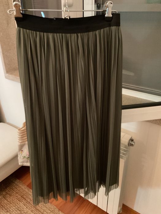 Saia em tule, tamanho S da stradivarius