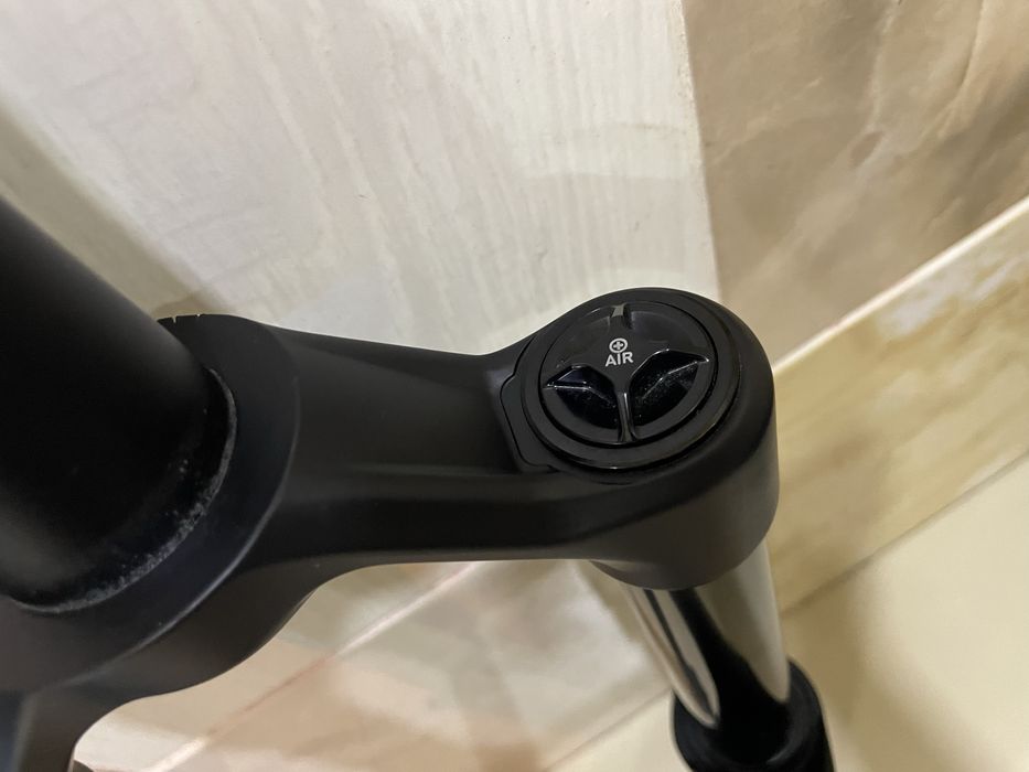 Вилка RockShox Psylo silver 160mm знята з нового велосипеда шток 22см