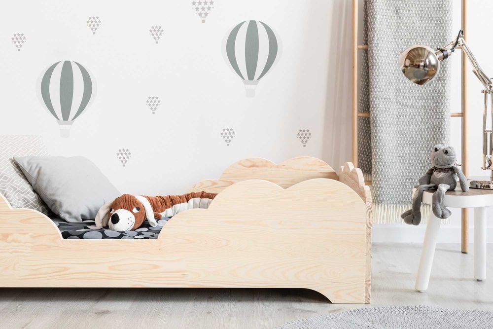 Dziecięce łóżko drewniane-sosnowe