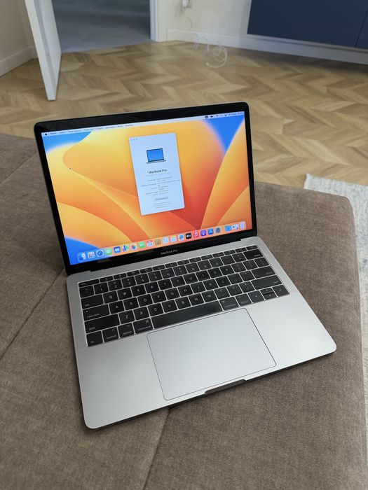 MacBook Pro 2017 13 i5 2.3/ 8GB /256 GB / 92% АКБ