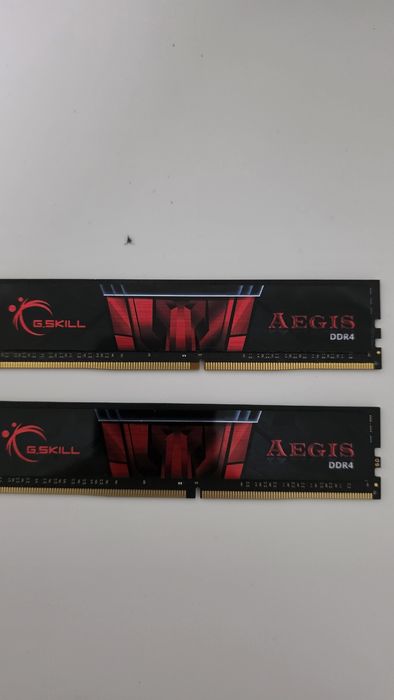 Memória RAM DDR4 2x4GB 2400