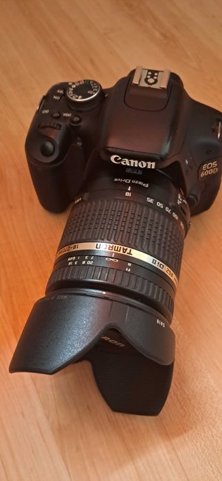 Canon EOS 600D plus obiektyw Tamron 18-270mm