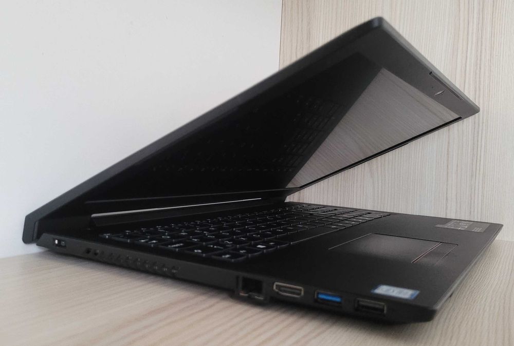 Laptop Lenovo V110 - Intel i5 7gen/8GB RAM DDR4/256GB SSD/15,6" FullHD