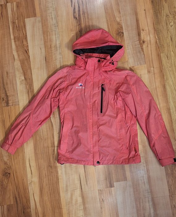 Вітровка жіноча рожева