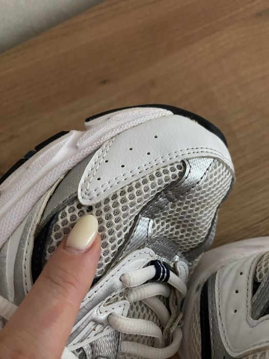 Кросівки New Balance оригінал розмір 42