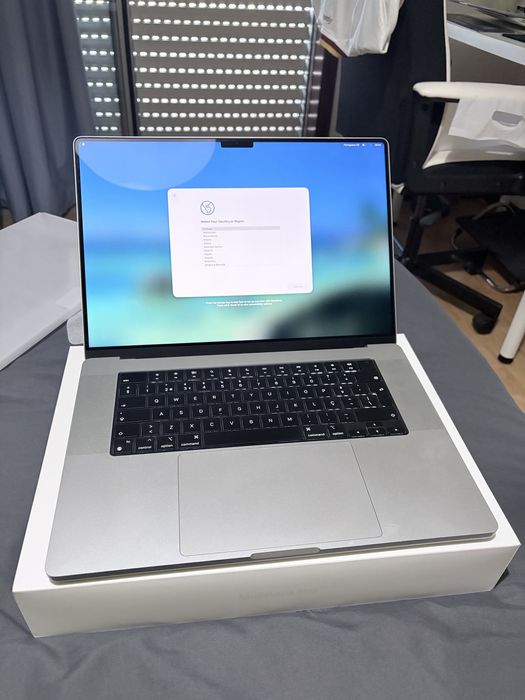 MacBook Pro 16 M3 Pro - 36 GB RAM - Teclado PT