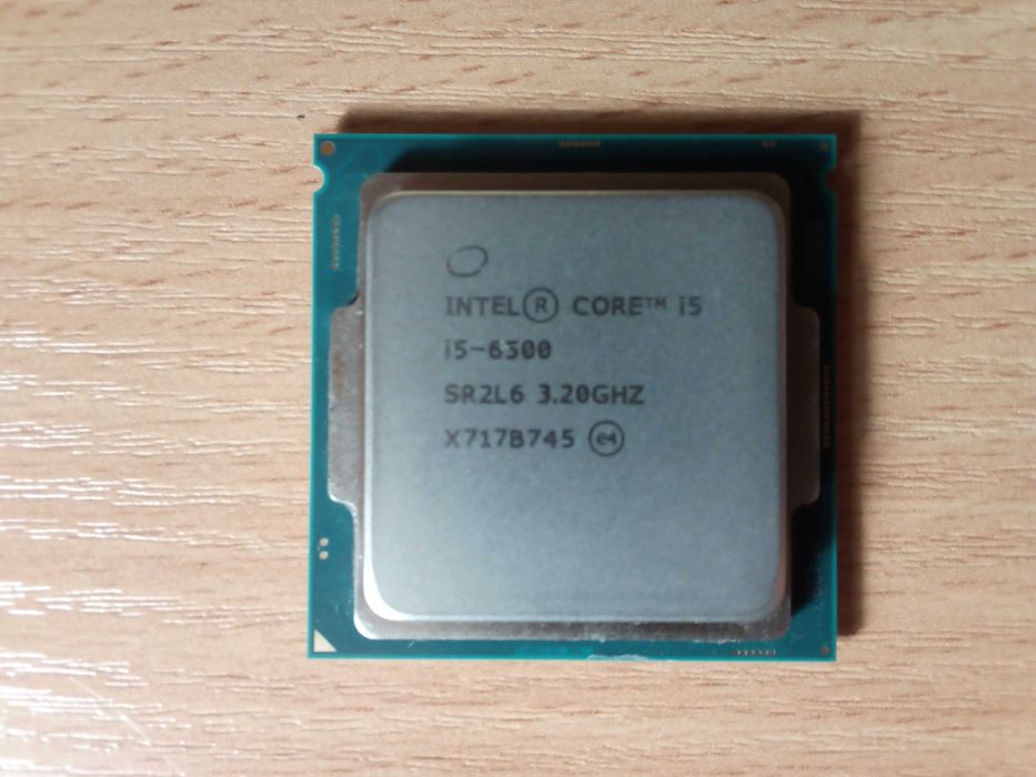 Core i7 6500Ｕ　RAM 8GB SSD128gb intel core i7 6500u - Купити електроніку - Ціни на OLX.ua