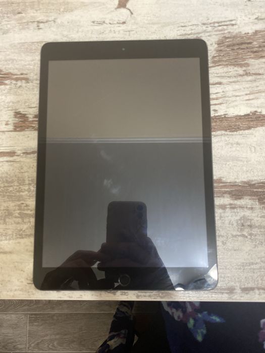Продам Планшет iPad 2019 Apple