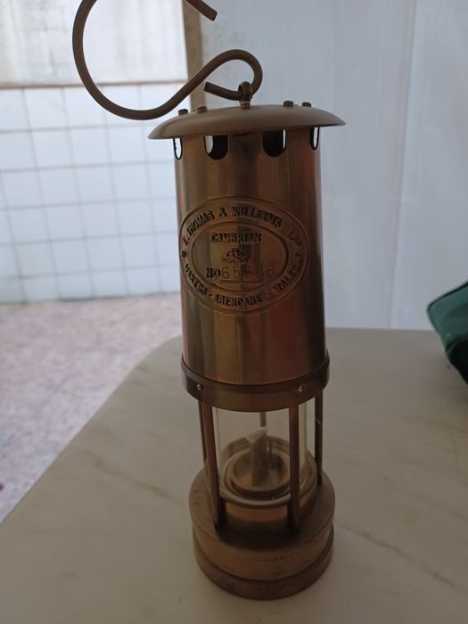 Lanterna E.Thomas and William