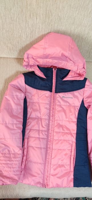 Курточка на девочку демисезонная