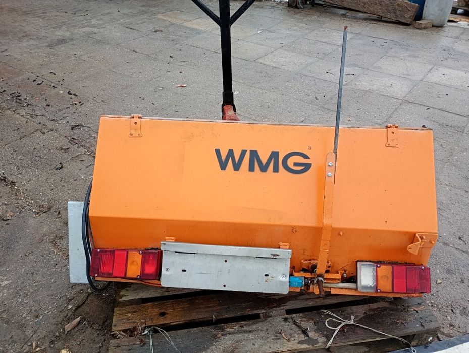 Posypywarka pfau 12v