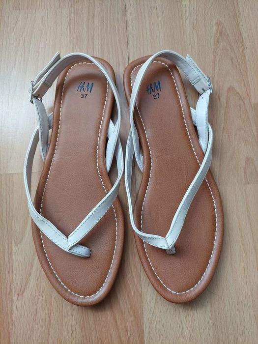 Sandálias rasas de mulher