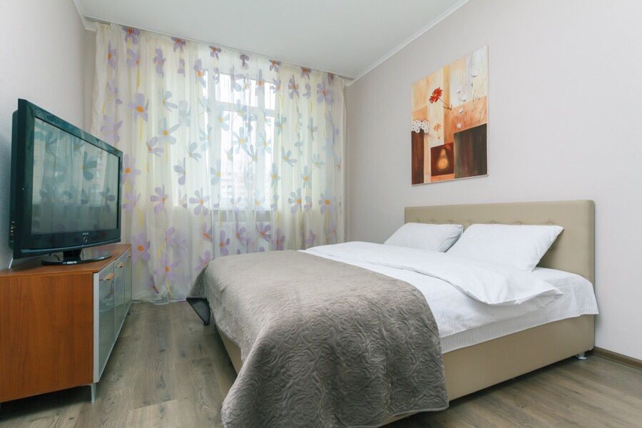 Скидки!!! Посуточно,Новая , Видовая квартира люкс Позняки, Пчелки