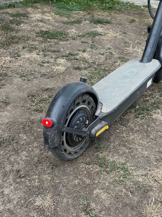 Електросамокат 500W потужності та до 150 кг. Навантаження