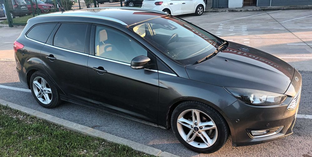 Ford Focus carrinha Ano 2016 único dono