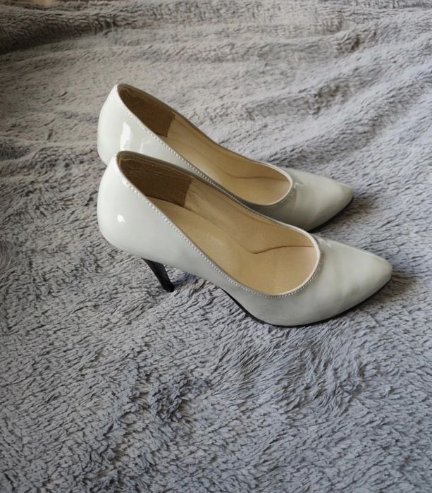 Buty na obcasie szpilki