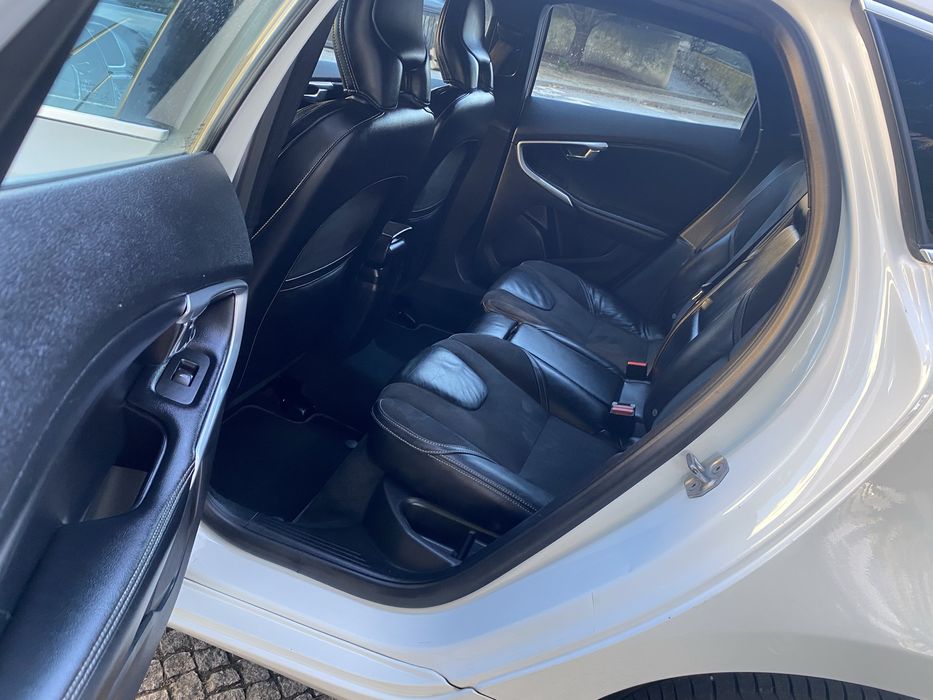 Volvo V40 2.0 D4 190cv R-DESIGN