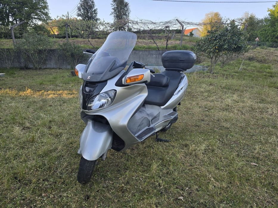 Burgan 650,2002,41.000km,moto rigorosamente impecável 2590€
