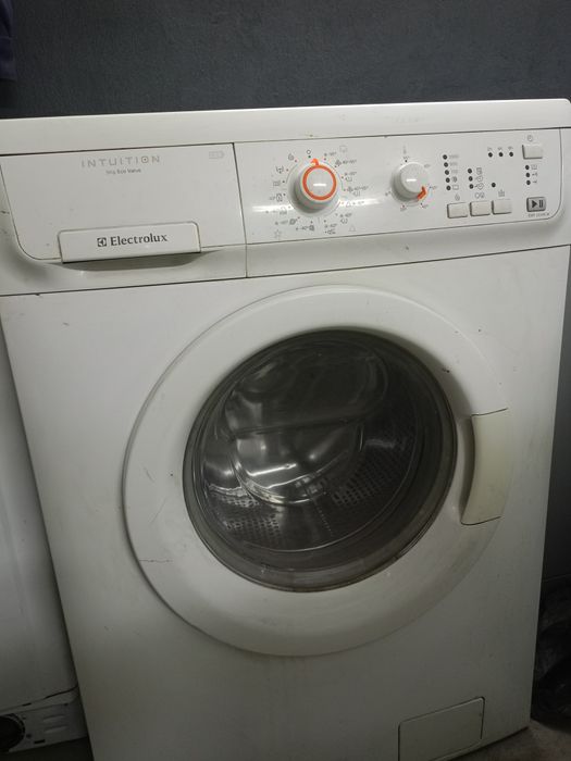 Продам стиральную машину Electolux