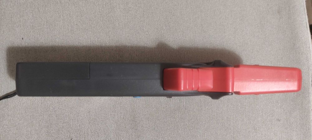 Pinça Amperimetrica UNI-T