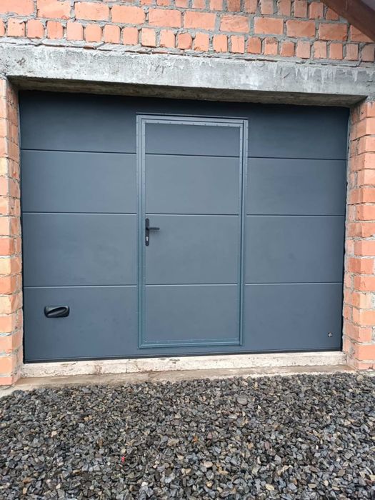 Гаражні ворота секційні/ролетні під виготовлення