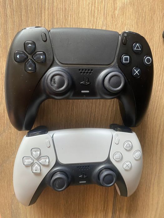 Ps5 z napędem 1tb+ dwa pady