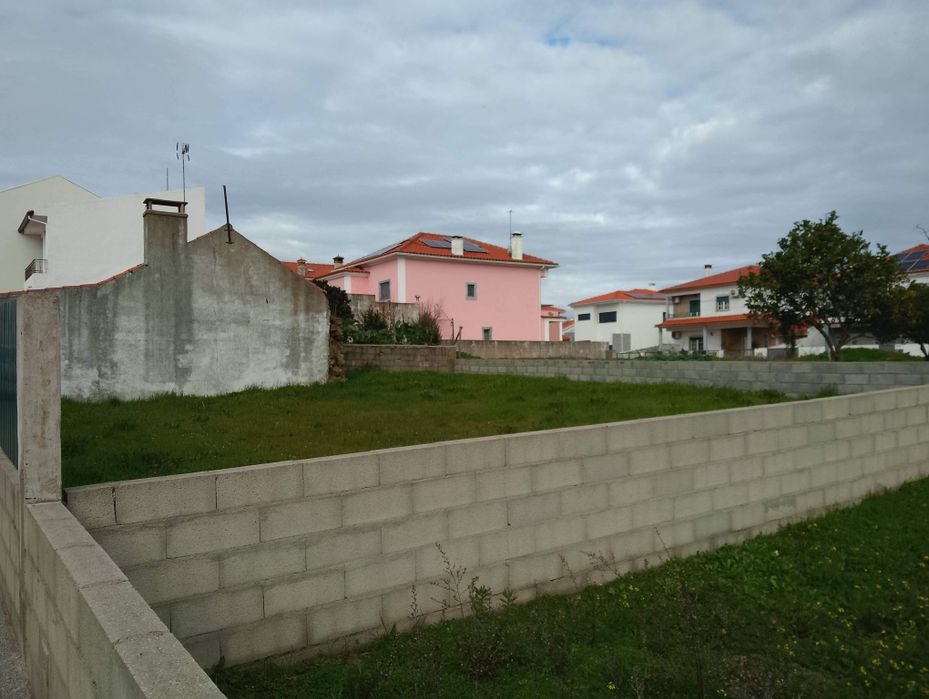 Lote urbano. Valongo, Castelo Branco