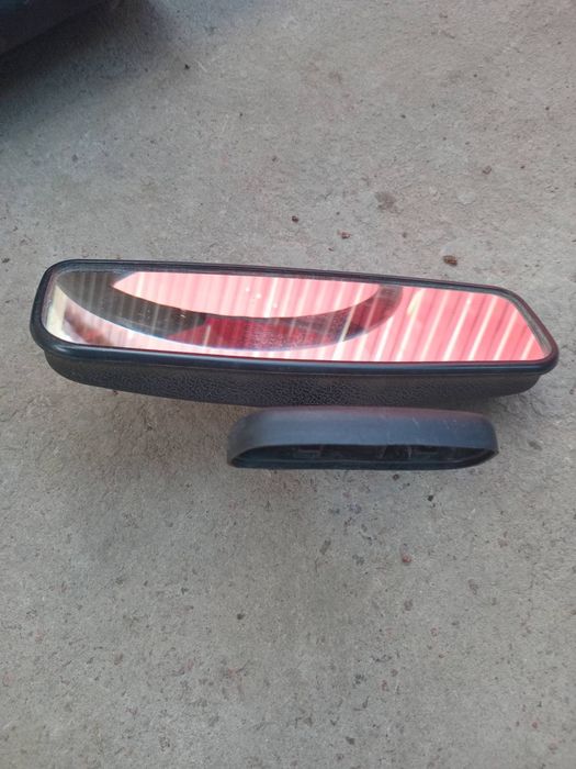 Зеркало заднього виду