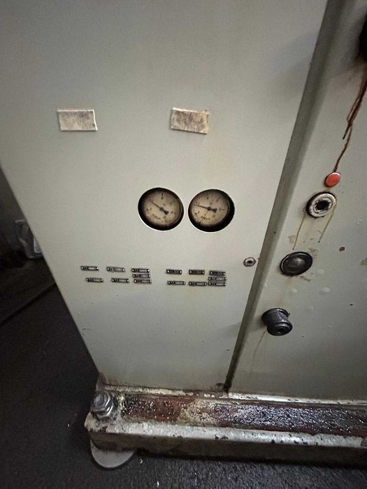 Frezarka FGSH50 ze skrętną głowicą