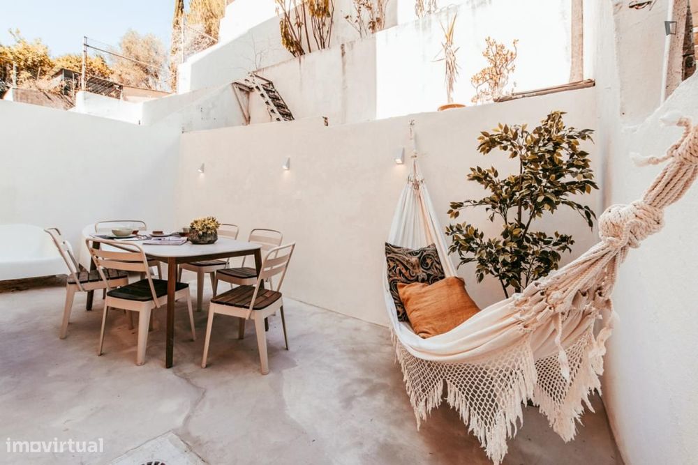 Apartamento com 2 quartos - localizado em Algés Lisbon