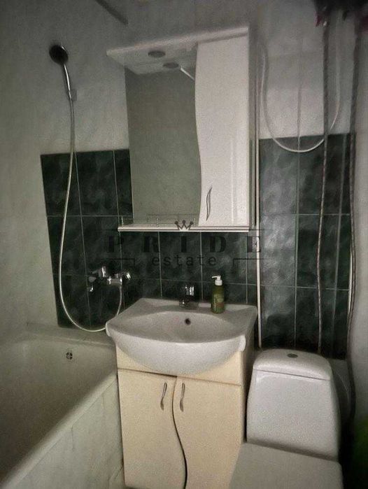 **Продаж однокімнатної квартири з євроремонтом, Дніпровський район