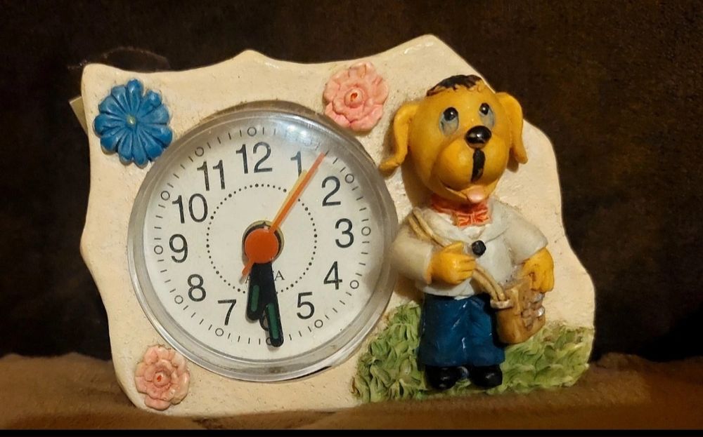 Zegarek figurka prl