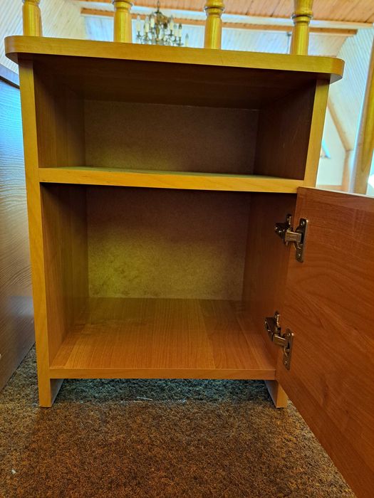 Szafki nocne, drewniane, używane