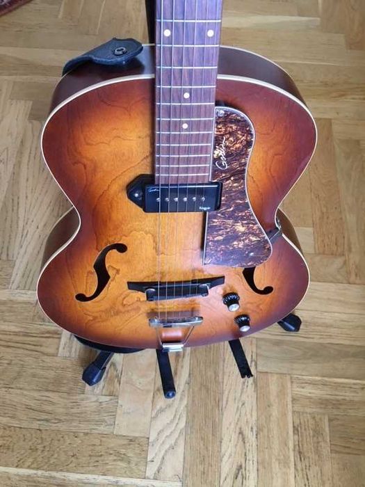 GODIN 5th Avenue Kingpin P90 Cognac Burst gitara półakustyczna