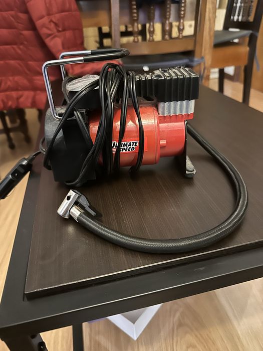 Vendo bomba de dar ar , com ligacao  de esqueiro