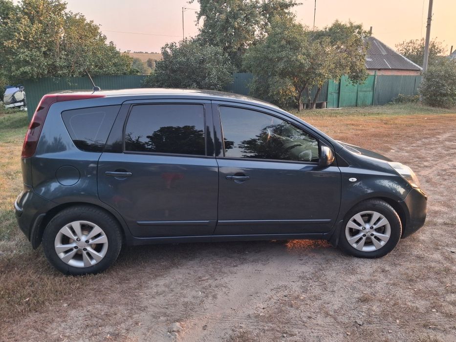 Nissan note 2012