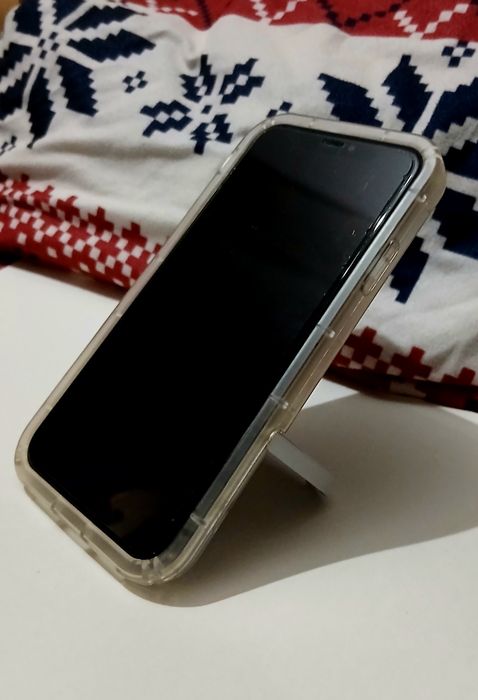 Iphone 11 64GB + etui Iłowa • OLX.pl
