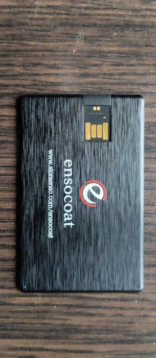 Флешка в виде карты на 4 гб