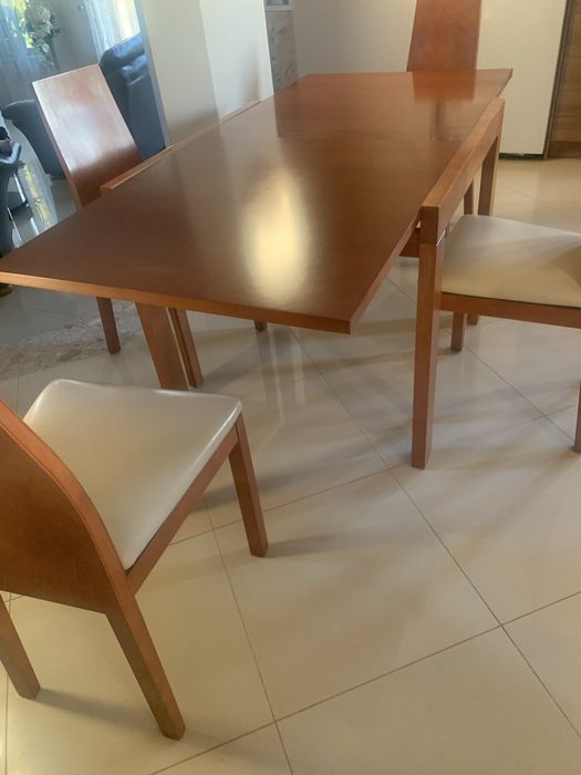 Stół rozkładany i 6 krzeseł Black Red White