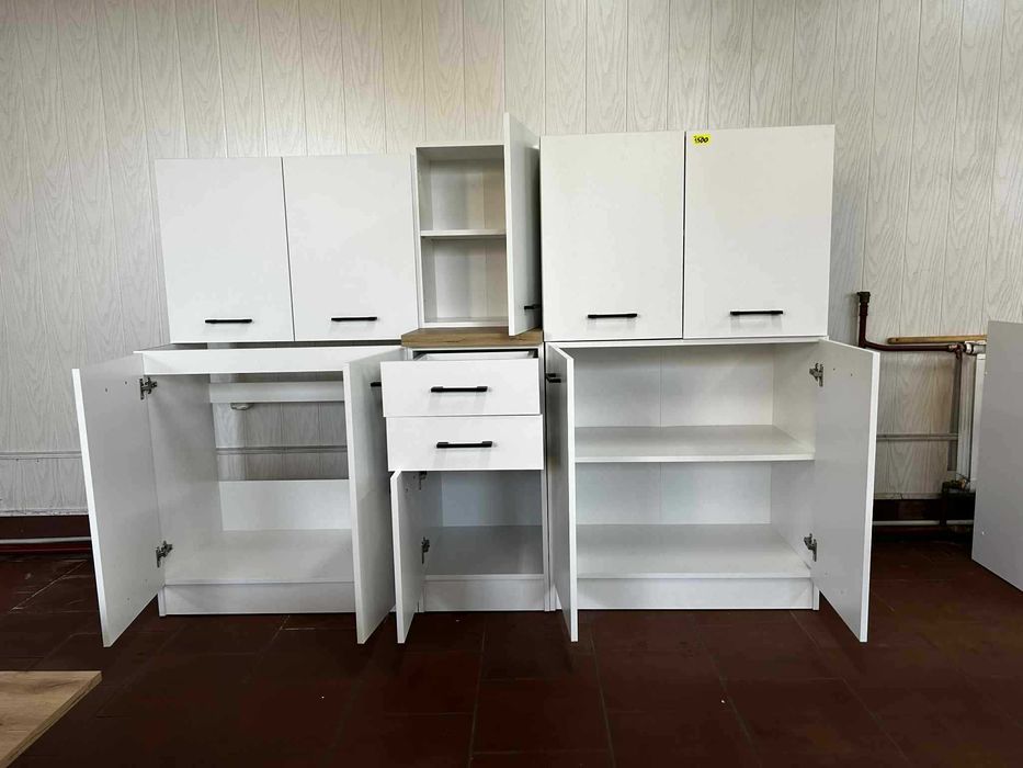 Komplet mebli kuchennych w bieli, zestaw 2 metry