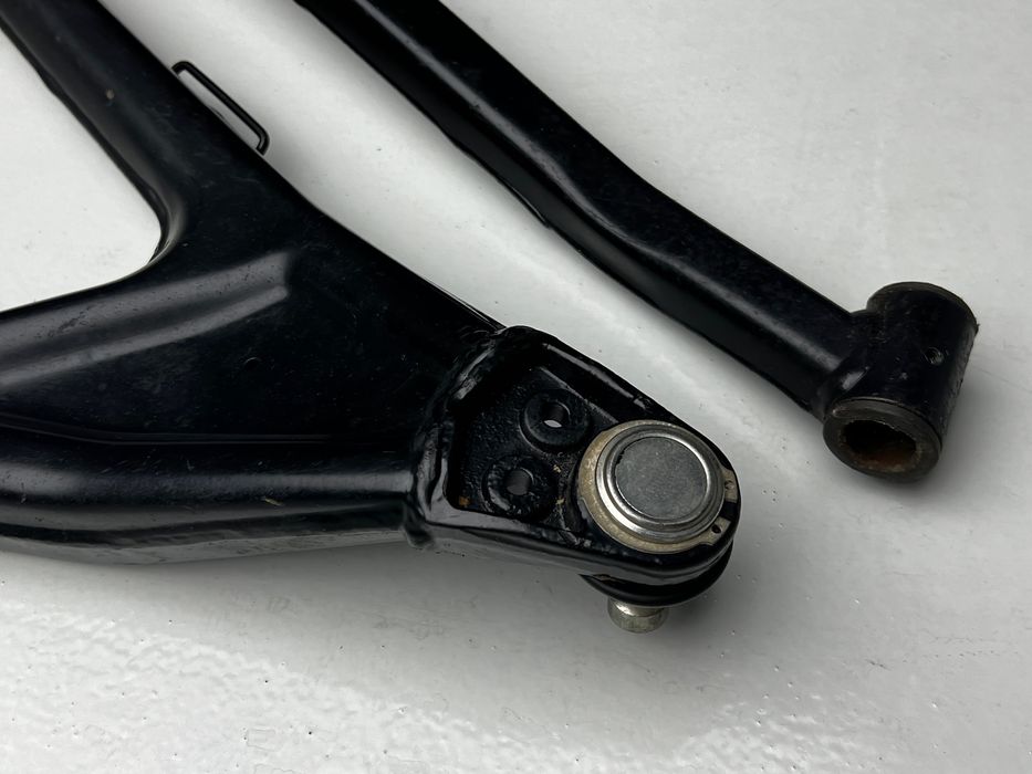 Braço suspensão Can-Am Maverick X3 RS