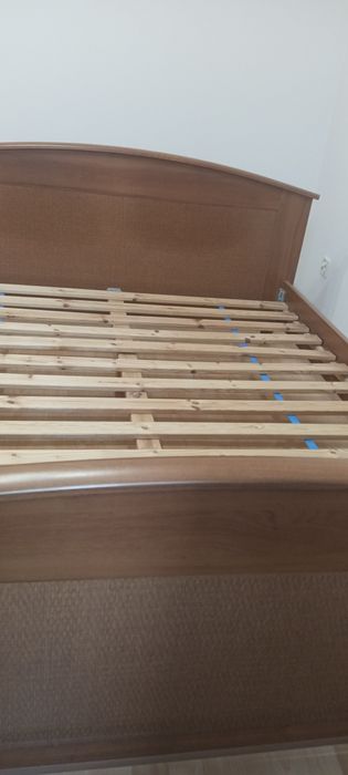 Łóżko 160x200 drewniane solidne.