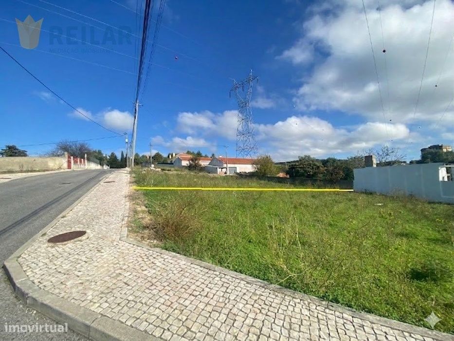 Vialonga - Terreno 365 m2