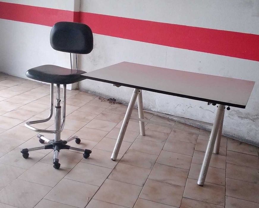 Estirador com cadeira