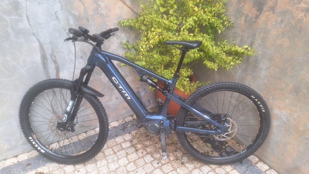 Bicicleta elétrica ctm 820w