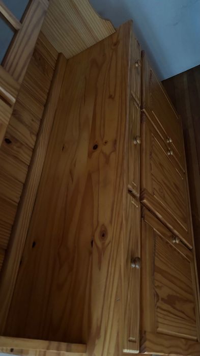 Kredens z litej sosny 150×48×204 cm